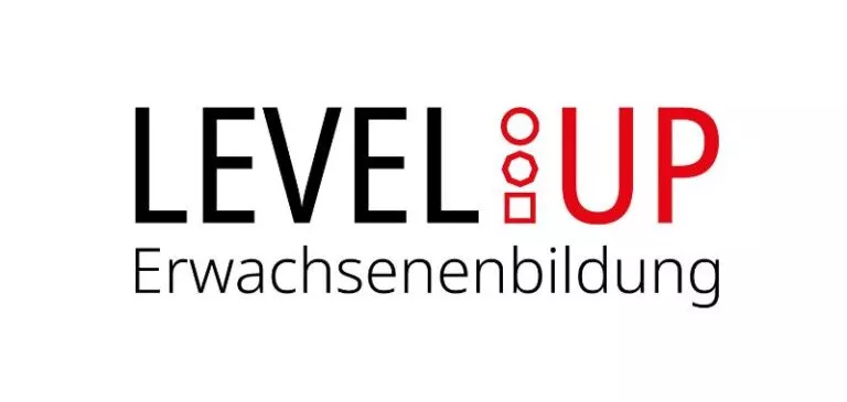 Level Up – Erwachsenenbildung